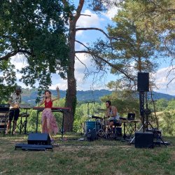 BEAU CONCERT A ST JULIEN MAUMONT