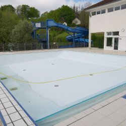 PISCINE LA VALANE-NETTOYAGE AVANT REOUVERTURE
